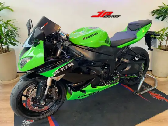KAWASAKI-NINJA ZX-6R-2009