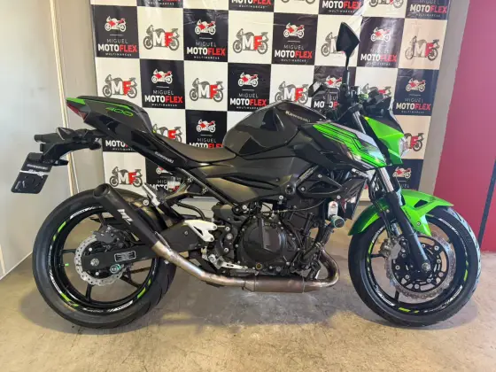 KAWASAKI Z400 