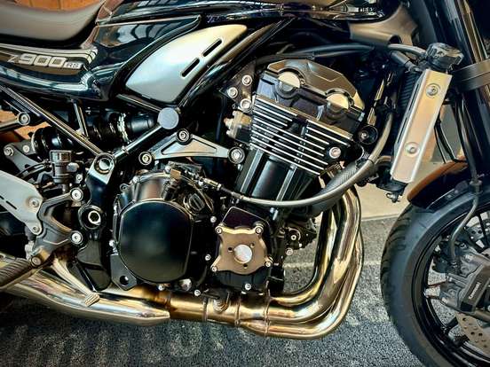 KAWASAKI-Z900RS-2020