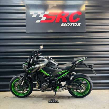 KAWASAKI-Z900-2024