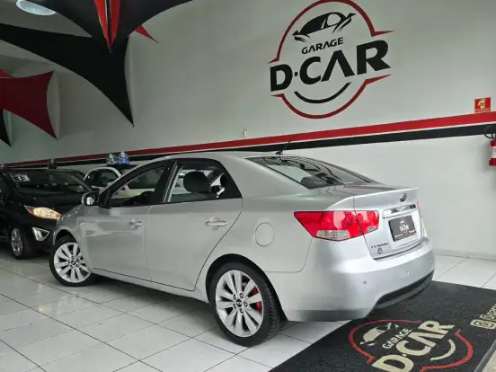 KIA-CERATO-2010