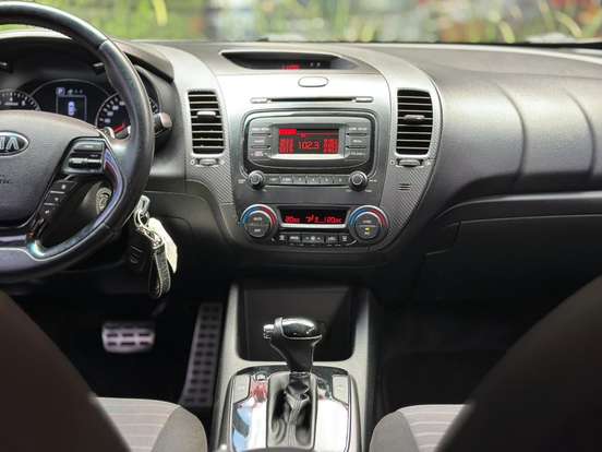 KIA-CERATO-1.6 SX 16V FLEX 4P AUTOMÁTICO KIA-CERATO-2018
