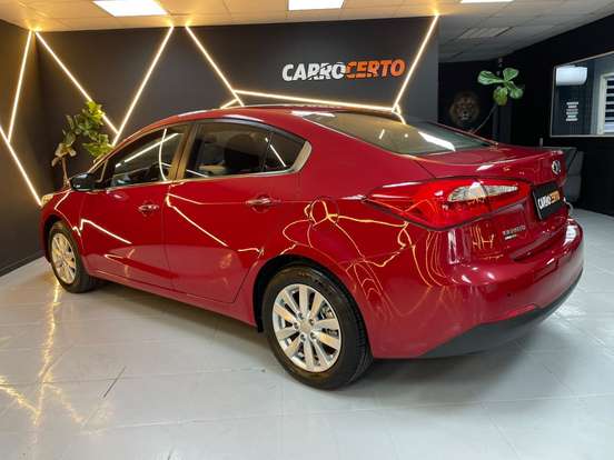 KIA-CERATO-2015