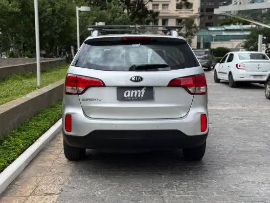 KIA-SORENTO-2013
