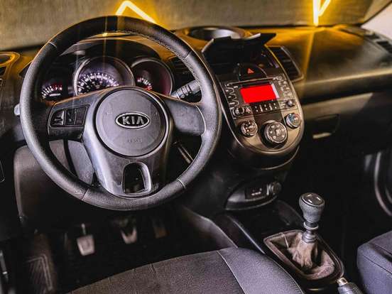 KIA-SOUL-2011