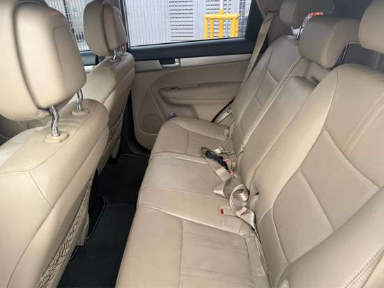 KIA-SORENTO-2012