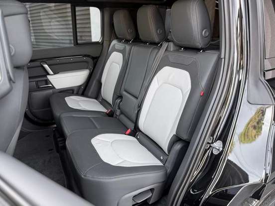 LAND ROVER-DEFENDER-3.0 D300 TURBO DIESEL MHEV 110 X-DYNAMIC HSE AWD AUTOMÁTICO LAND ROVER-DEFENDER-2023