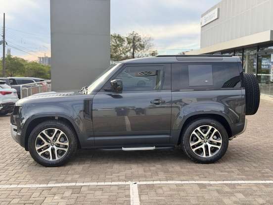 LAND ROVER-DEFENDER-2023