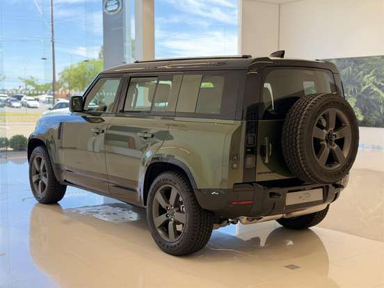 LAND ROVER-DEFENDER-2026