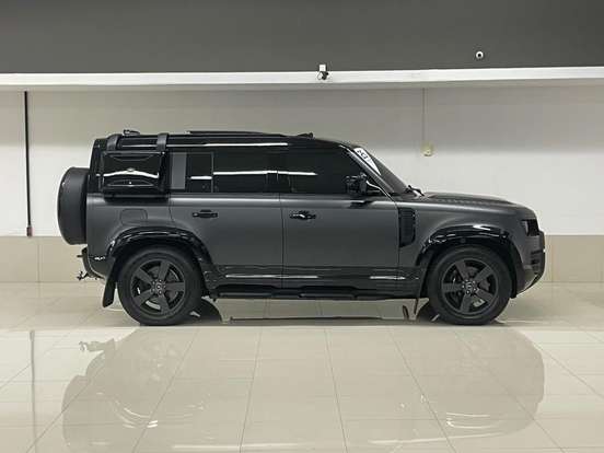 LAND ROVER-DEFENDER-2024