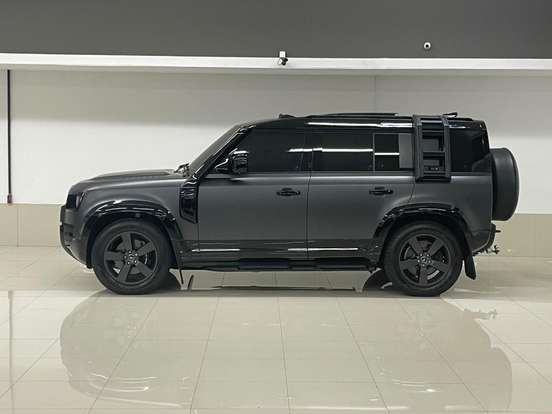 LAND ROVER-DEFENDER-2024