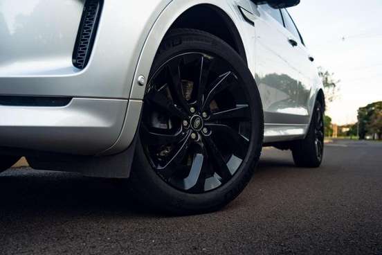 LAND ROVER-DISCOVERY SPORT-2023