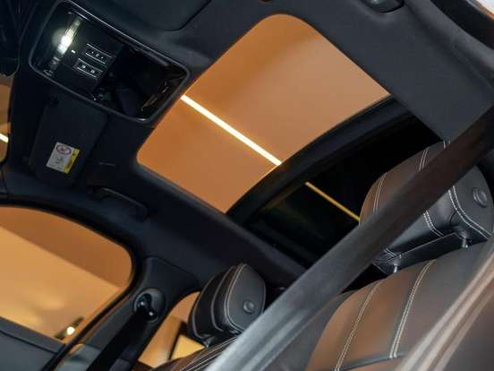 LAND ROVER-RANGE ROVER VELAR-3.0 P340 GASOLINA R-DYNAMIC SE AUTOMÁTICO LAND ROVER-RANGE ROVER VELAR-2021