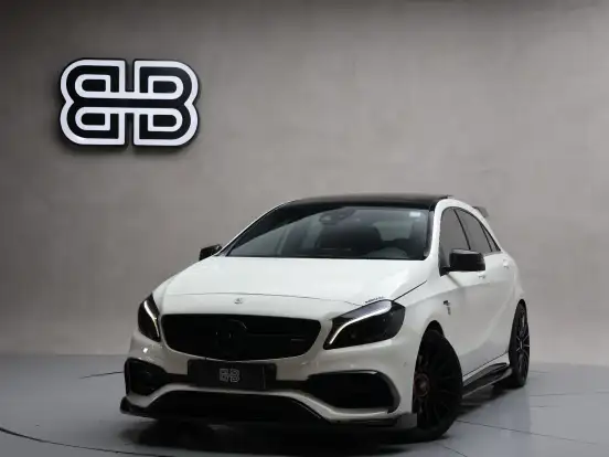 MERCEDES-BENZ-A 45 AMG-2.0 16V TURBO GASOLINA 4P AUTOMATIZADO MERCEDES-BENZ-A 45 AMG-2015