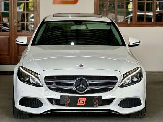MERCEDES-BENZ-C 200-2.0 CGI AVANTGARDE 16V GASOLINA 4P AUTOMÁTICO MERCEDES-BENZ-C 200-2015