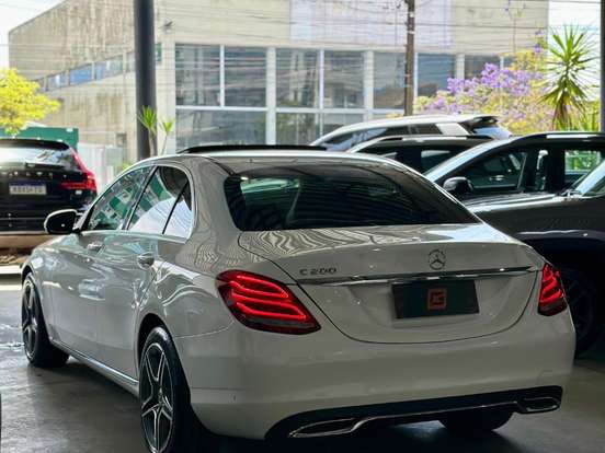MERCEDES-BENZ-C 200-2.0 CGI AVANTGARDE 16V GASOLINA 4P AUTOMÁTICO MERCEDES-BENZ-C 200-2015