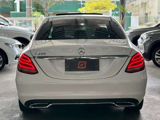 MERCEDES-BENZ-C 200-2.0 CGI AVANTGARDE 16V GASOLINA 4P AUTOMÁTICO MERCEDES-BENZ-C 200-2015