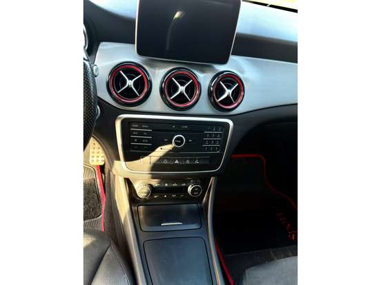 MERCEDES-BENZ-CLA 250-2.0 SPORT 16V TURBO GASOLINA 4P AUTOMÁTICO MERCEDES-BENZ-CLA 250-2015