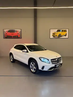 MERCEDES-BENZ-GLA 200-2018