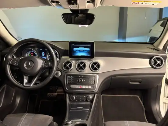 MERCEDES-BENZ-GLA 200-1.6 CGI FLEX ADVANCE 7G-DCT MERCEDES-BENZ-GLA 200-2018