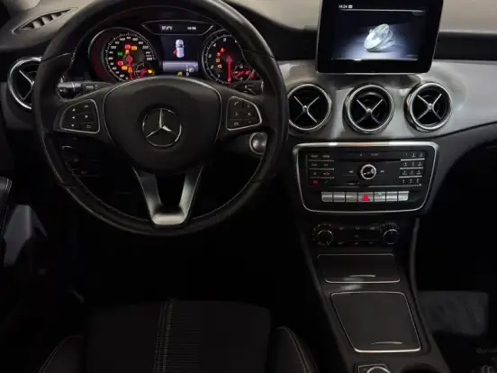 MERCEDES-BENZ-GLA 200-1.6 CGI FLEX ADVANCE 7G-DCT MERCEDES-BENZ-GLA 200-2018