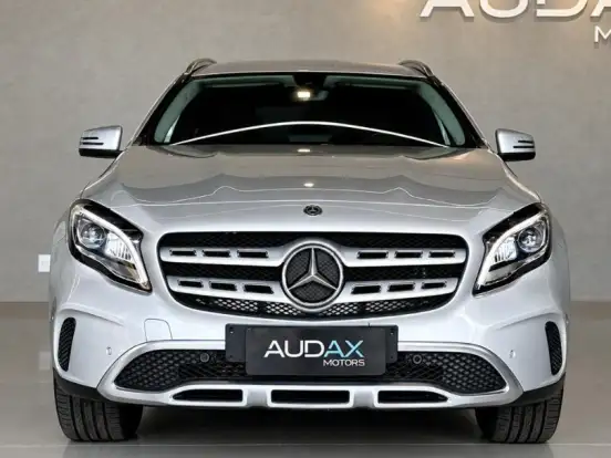 MERCEDES-BENZ-GLA 200-1.6 CGI FLEX ADVANCE 7G-DCT MERCEDES-BENZ-GLA 200-2019
