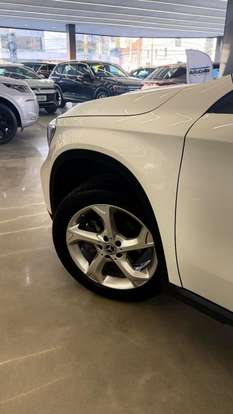 MERCEDES-BENZ-GLA 200-2019