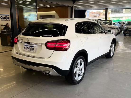 MERCEDES-BENZ-GLA 200-1.6 CGI FLEX ADVANCE 7G-DCT MERCEDES-BENZ-GLA 200-2019