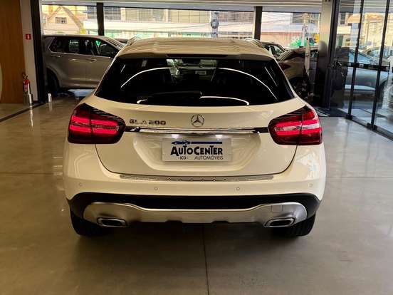 MERCEDES-BENZ-GLA 200-1.6 CGI FLEX ADVANCE 7G-DCT MERCEDES-BENZ-GLA 200-2019