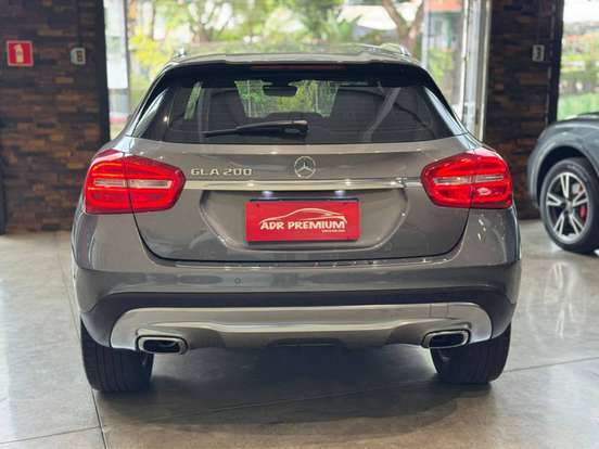 MERCEDES-BENZ-GLA 200-1.6 CGI STYLE 16V TURBO FLEX 4P AUTOMÁTICO MERCEDES-BENZ-GLA 200-2016