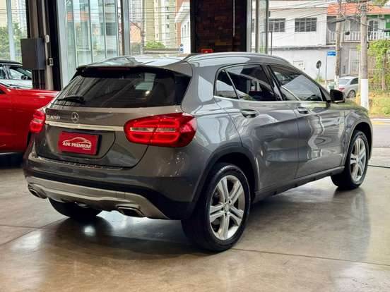 MERCEDES-BENZ-GLA 200-1.6 CGI STYLE 16V TURBO FLEX 4P AUTOMÁTICO MERCEDES-BENZ-GLA 200-2016