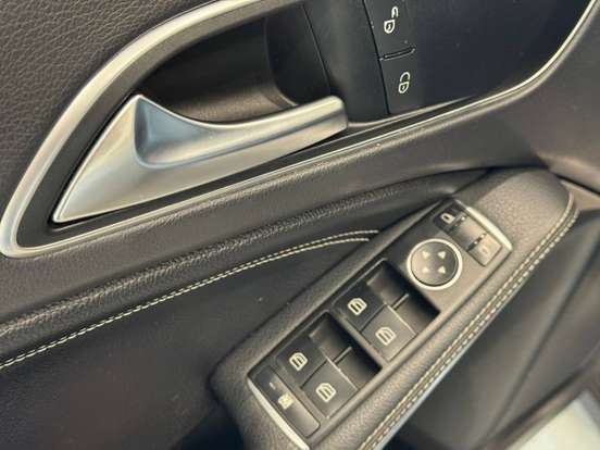 MERCEDES-BENZ-GLA 200-1.6 CGI STYLE 16V TURBO FLEX 4P AUTOMÁTICO MERCEDES-BENZ-GLA 200-2016