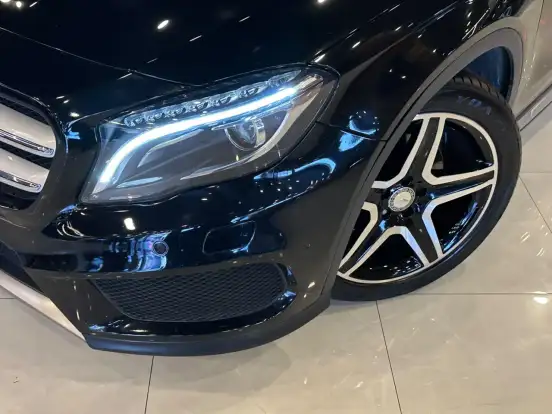 MERCEDES-BENZ-GLA 250-2017
