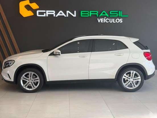 MERCEDES-BENZ-GLA 250-2.0 16V TURBO GASOLINA ENDURO 4P AUTOMÁTICO MERCEDES-BENZ-GLA 250-2015