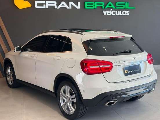 MERCEDES-BENZ-GLA 250-2015