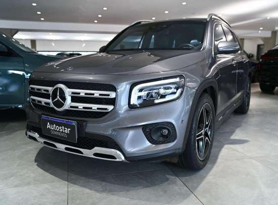 MERCEDES-BENZ-GLB 200-2020