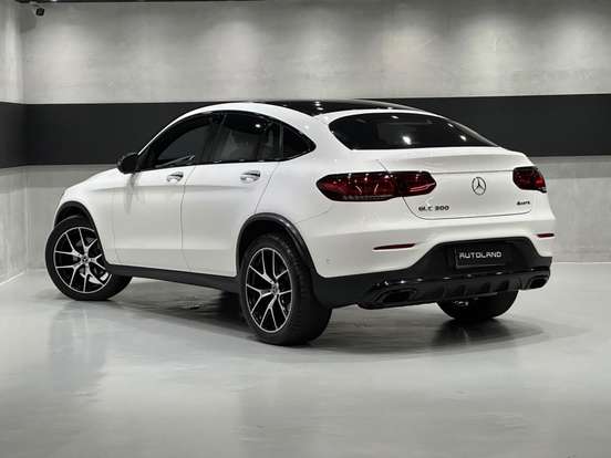 MERCEDES-BENZ-GLC 300-2022