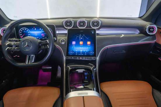 MERCEDES-BENZ-GLC 300-2024