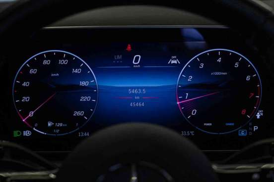 MERCEDES-BENZ-GLC 300-2024