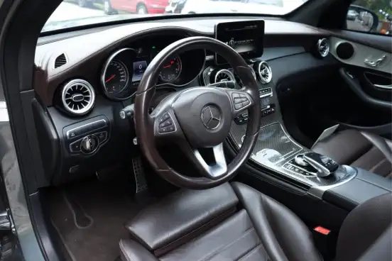 MERCEDES-BENZ-GLC 43 AMG-2016