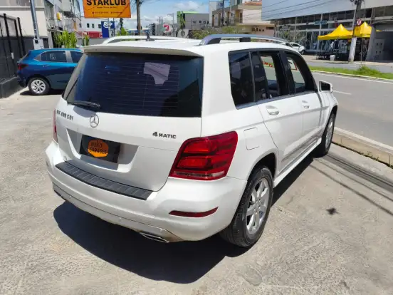MERCEDES-BENZ-GLK 220-2.1 CDI 4X4 DIESEL 4P AUTOMÁTICO MERCEDES-BENZ-GLK 220-2015