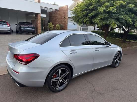 MERCEDES-BENZ-A 200-2020