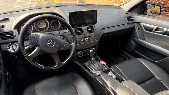 MERCEDES-BENZ-C 180-2010