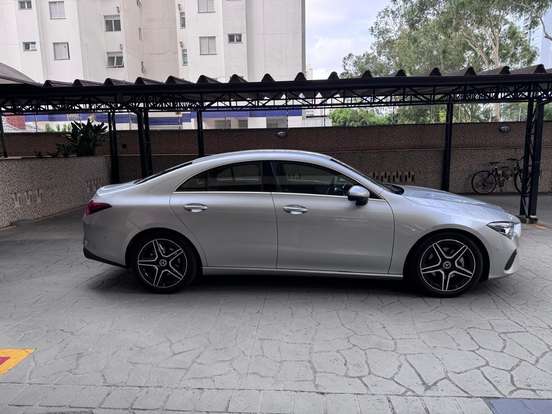 MERCEDES-BENZ-CLA 200-2025