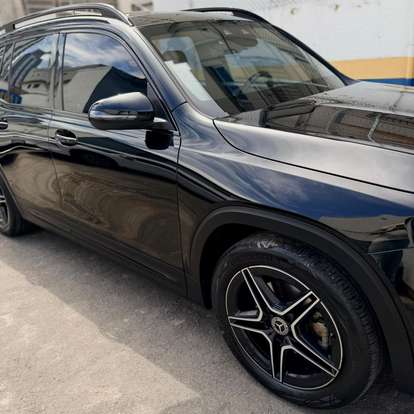 MERCEDES-BENZ-GLB 200-2021