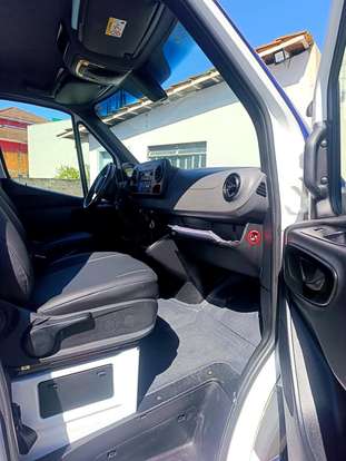 MERCEDES-BENZ-SPRINTER-2023