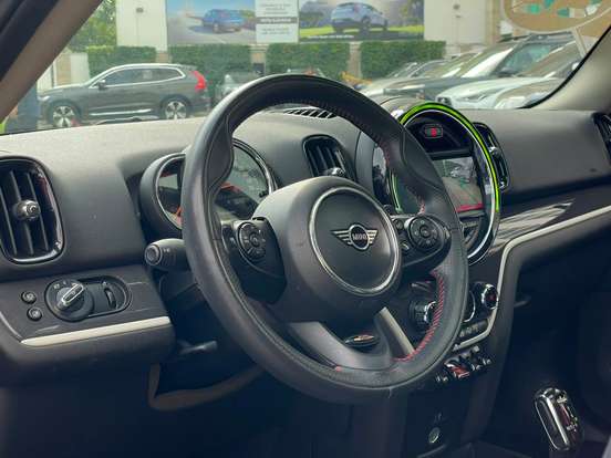 MINI-COUNTRYMAN-2019