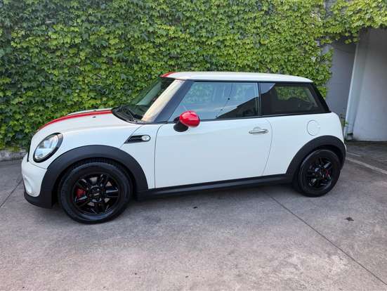 MINI-ONE-2012