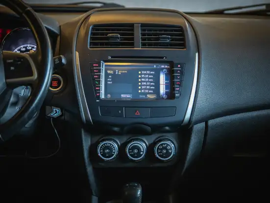 MITSUBISHI-ASX-2014