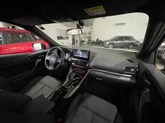 MITSUBISHI-ECLIPSE CROSS-1.5 MIVEC TURBO GASOLINA HPE BLACK CVT MITSUBISHI-ECLIPSE CROSS-2025